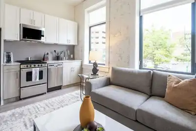 Image de Landing | Chic 1bd in Five Points South