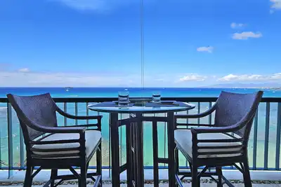Image de Relax w/ Direct Beach Access High Flr. Sans Souci 2bd/2ba🌴Stunning Ocean Views