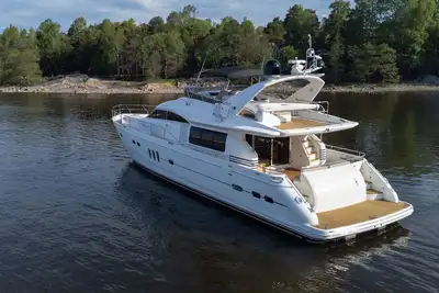 Image de High-class and Elegant Luxury Yacht in Helsinki - Princess 75