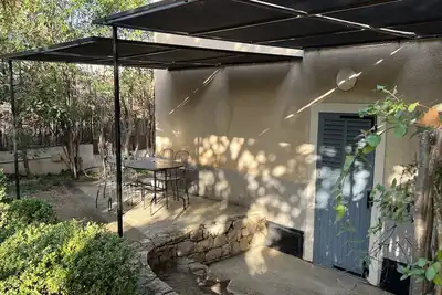 Image de Appartement dans villa climatisé de T3- rez jardin (57m2). Parking Vl privatif.
