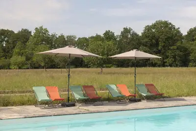 Image de 7 Bedroom Private vacation home in Poigny-la-Forêt