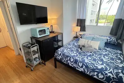 Image de Central Waikiki! Small Studio/Enjoy shopping, beach