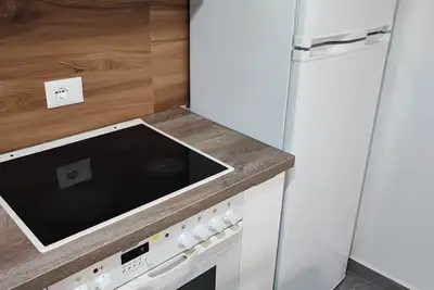 Image de 1 Bedroom Apartment in Durrà \"s