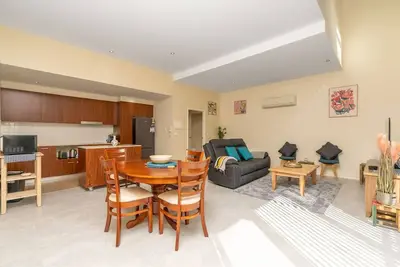 New to Vrbo: Absolutely spacious Apt unit between Anu and City