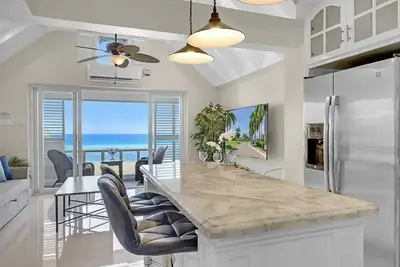 Image de Palm Ja Sce22 - Elegant 2 Br w\/ Pool & Ocean View