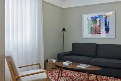 Image de Pagrati Modernist 2bd Apt, Ellanikou