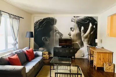 Image de Agréable Appartement à 5 minutes du métro et des commodités