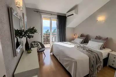 Image de The olive trees haus with spectacular landscapes, sea and mountains views.