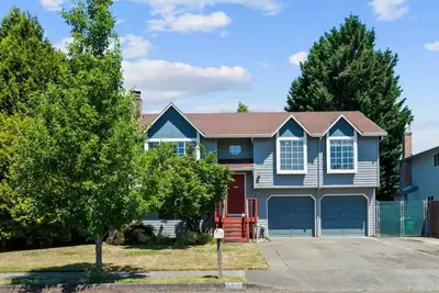 Image de Private level of the house with\nSPA near Pdx and famous waterfalls and mountain!