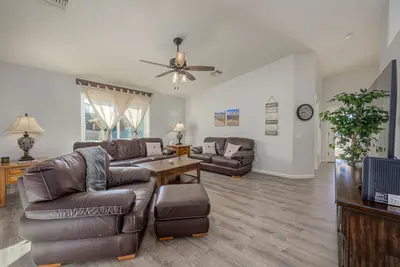 Image de Spacious Tuscany-Style Home near Laughlin and Katherine's Landing/Lake Mohave