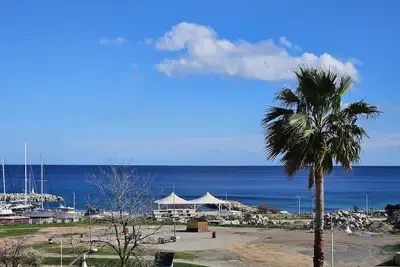 Image de PAlMERAIE 136- Vue mer- piscine en résidence