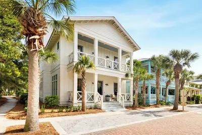 Image de Stay on 30a: Seeking Sanctuary, Private Beach!