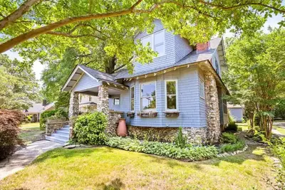 Image de Historic, College Hill, Renovated Downtown Home