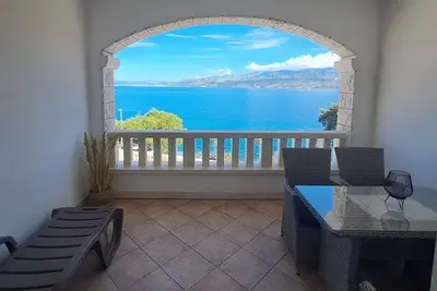 Image de Appartement de trois chambres prés de la plage Postira, Brac (A-22197-a)