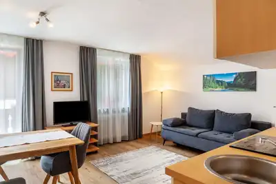Appartement 'Haus Latschenhang 4 Ederkanzel' avec vue sur les montagnes, balcon et Wi-Fi