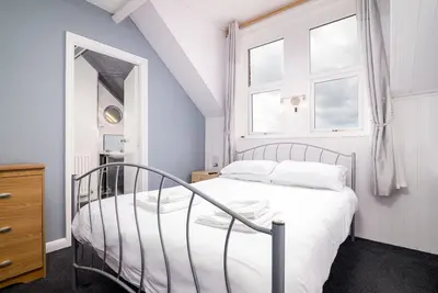 Image de Standard Double & Single Bed, Ensuite