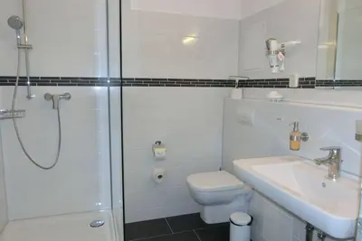 Image de Doppelzimmer Standard Plus - Gästehaus Rostock