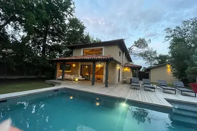 Image de Très belle maison et piscine chauffée sur le Bassin d’Arcachon