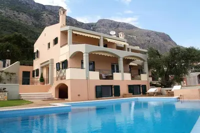 Bh699 - C - Villa Kerkyra