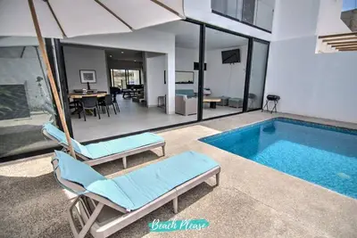 Image de Villa 13e: B Nayar Beach Club Access Included!