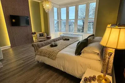Image de Luxury apartment, 5 min walk from Weston seafront
