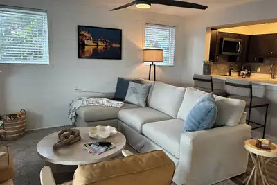 Image de Waterfront 2-Bedroom Condo on Spa Creek