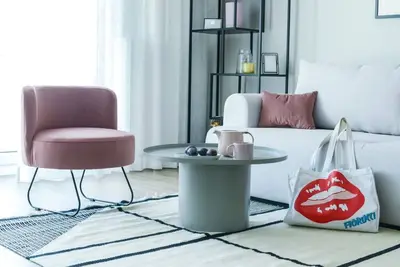 Image de Comfortable Bright Apartment near Metro