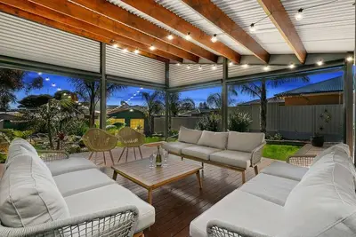 Image de Christies Garden A Beachside Entertainers Gem
