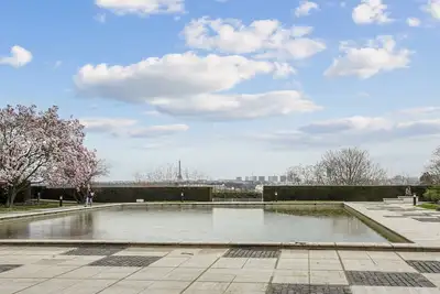 Image de Le Saint-Cloud moderne - Vue imprenable sur Paris