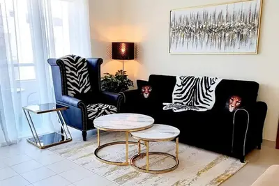 Image de Luxury 2 Br Aprtmt for 5 With Pool View\n\n