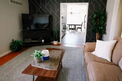 Image de Freshly Remodeled Condo Sleeps 10