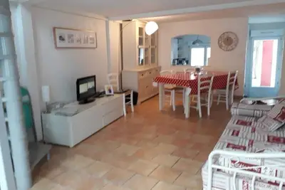 Image de maison avec cour 800m plage