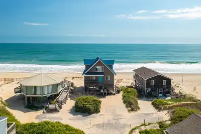 Image de Panoramic Ocean Views just Steps from the sand at Stay-Cation!