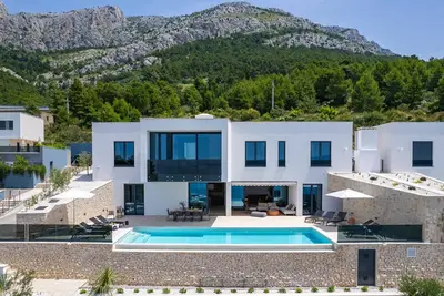 Extravagant Omis Villa | 5 Bedrooms | Villa Chazaret | Frontline Location | Spectacular Sea Views | Pool Table & Sauna