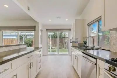 Image de Unique & Aesthetic Home by Lake ~Nature & Luxury