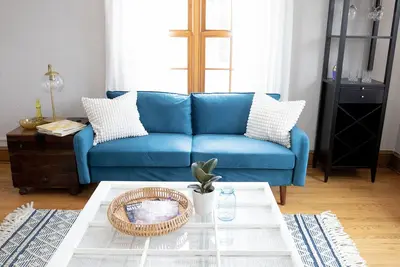 Image de Milwaukee Oasis: A Serene Retreat Near Lake Michigan