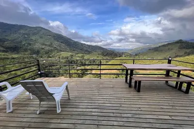 Image de Conecta con la Magia, Hermosa Cabaña en la Colina