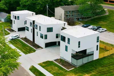 Image de TigersDen - Cozy Modern 3-bedroom Condo on Broadway near Downtown & Campus