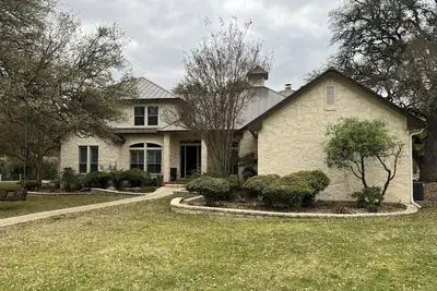 Image de Watch the eclipse on 6 acres with beautiful home!