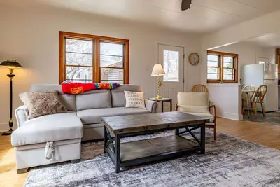 Image de Sage Creek Hacienda - located in downtown Cody; sleeps 5!