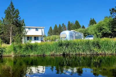 Image de Cozy cottage with river access and great outdoor adventures
