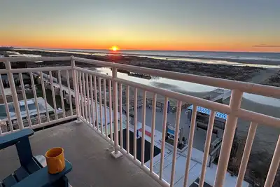 Image de New! Oceanfront Corner Condo with pool, Wildwood Crest