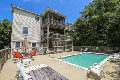 Image de Oceanside Relaxation, 6 Bed, 4. 1 Bath, pool, hot tub, dog friendly!