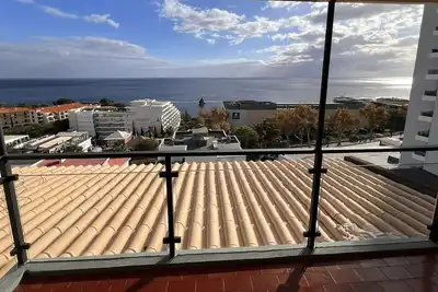 Spacious penthouse with ocean view!