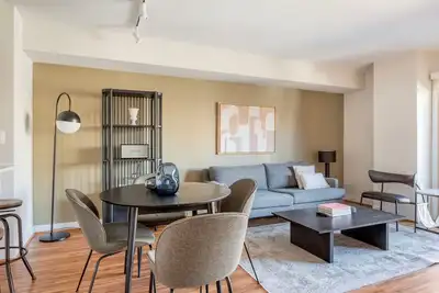 Image de Tasteful Clarendon 2br w/ Gym, nr Metro, Bars & Groceries, by Blueground