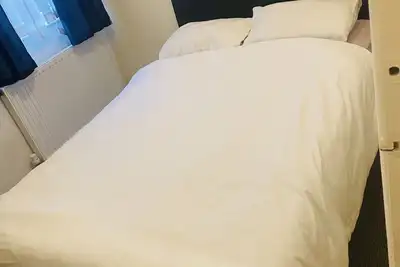Beautiful portable single room in an apartment