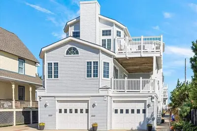 Image de 9 47th St. , Unit:North