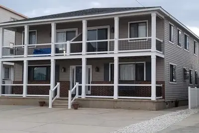 Image de 25 76th Street, Unit:East