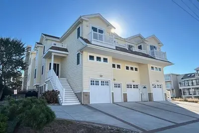 Image de 7411 Pleasure Avenue North