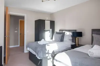 Image de Convenience and comfort, all wrapped into our 2-Bedroom Hatfield gem!